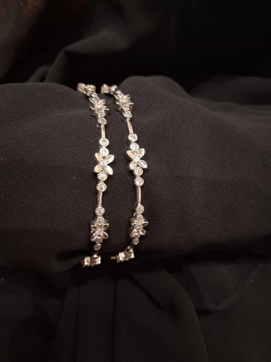 Pair of Cubic Silver Plated A Flower Bangles Women Fashion Jewelry 2.8 Size